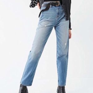 BDG MOM Jeans